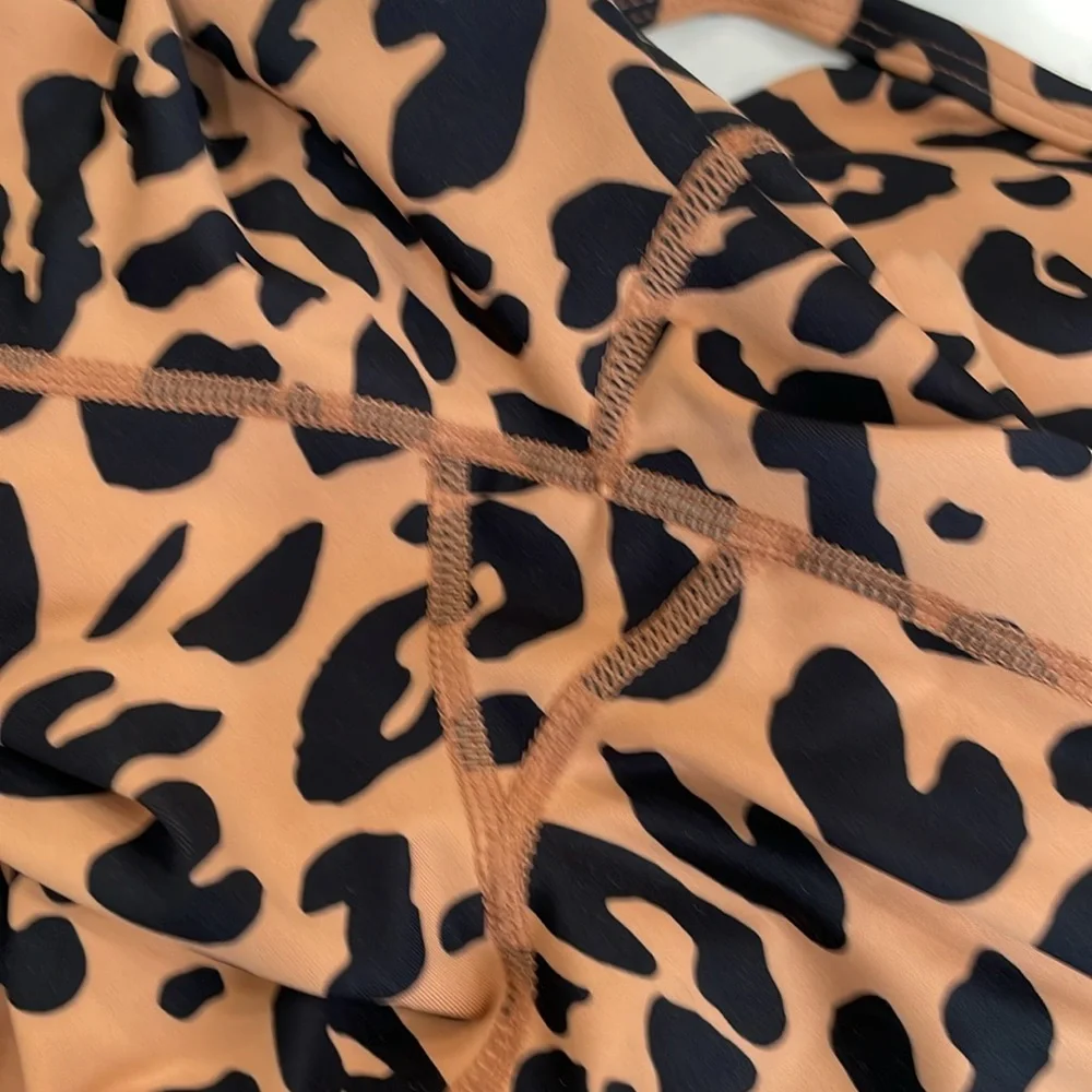 Cheetah Print Workout Set - Picture 9 of 9